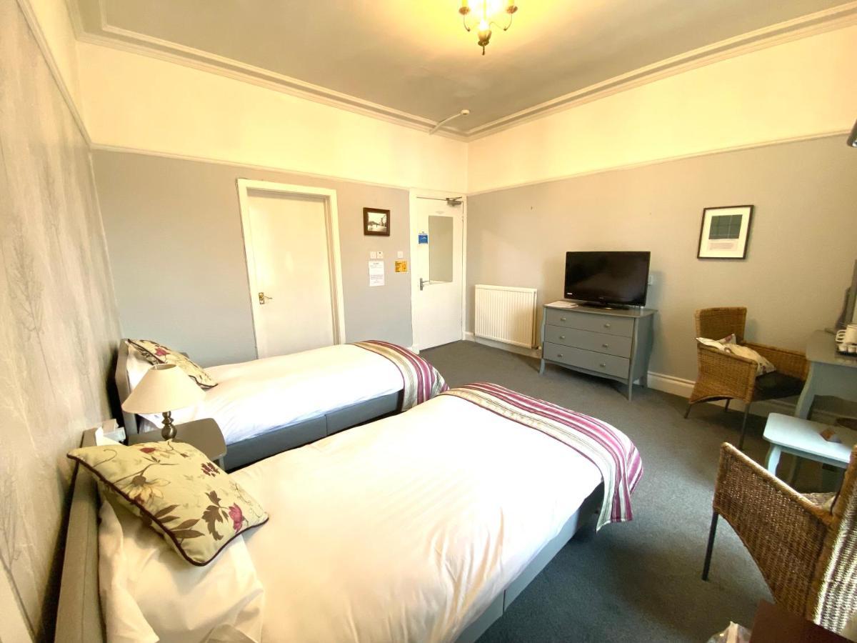 The County Hotel - Self Check-In, Ultra Fast Wi-Fi, Free Parking, Central Location 塞尔柯克 外观 照片