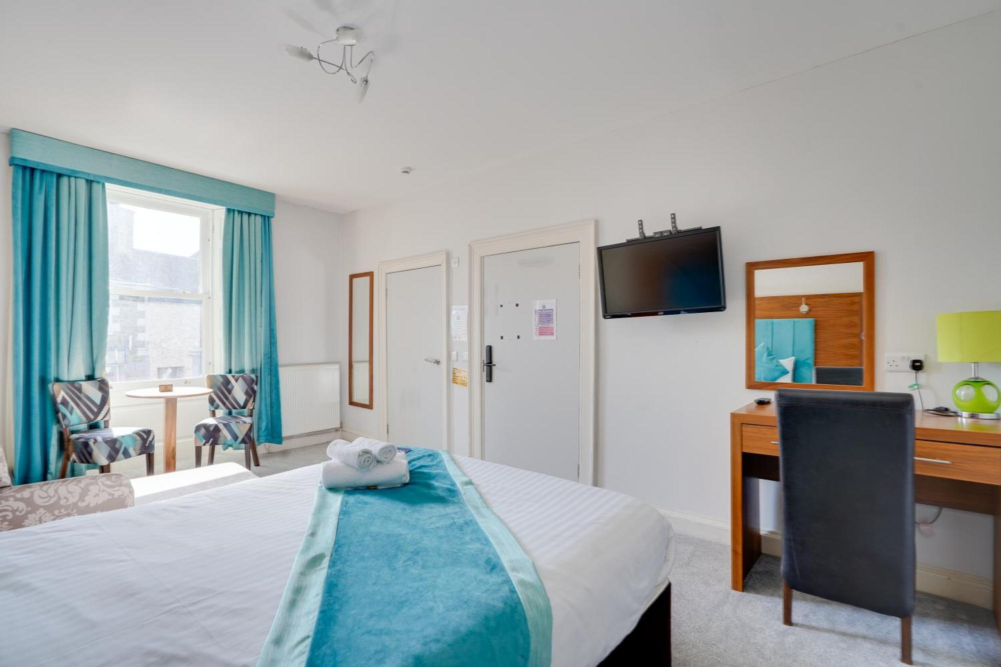 The County Hotel - Self Check-In, Ultra Fast Wi-Fi, Free Parking, Central Location 塞尔柯克 外观 照片