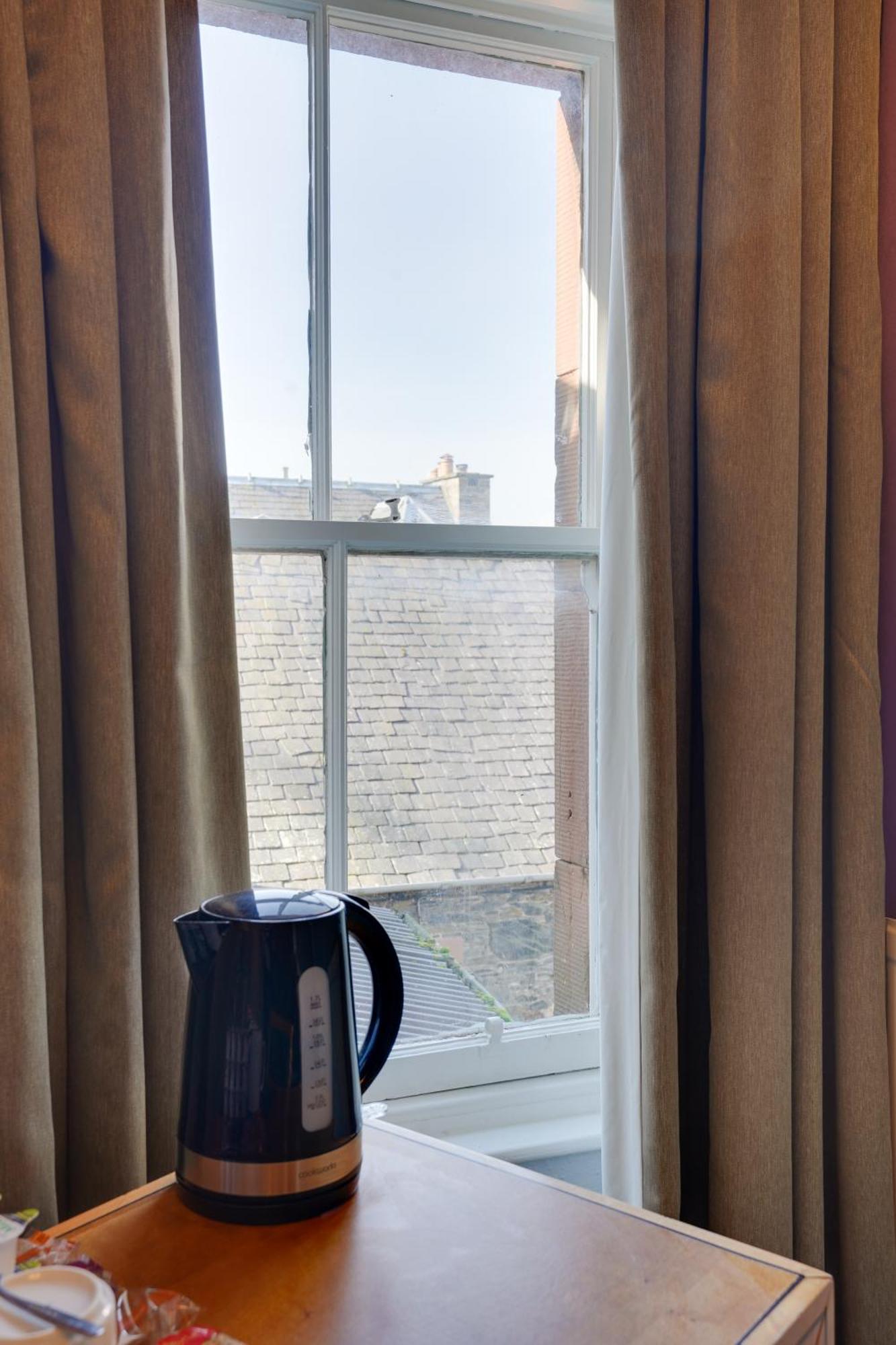 The County Hotel - Self Check-In, Ultra Fast Wi-Fi, Free Parking, Central Location 塞尔柯克 外观 照片